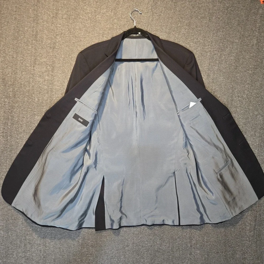 Hugo Boss length 33